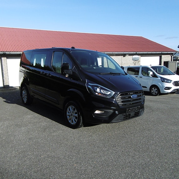 Ford Transit Custom 300L 7 of 30