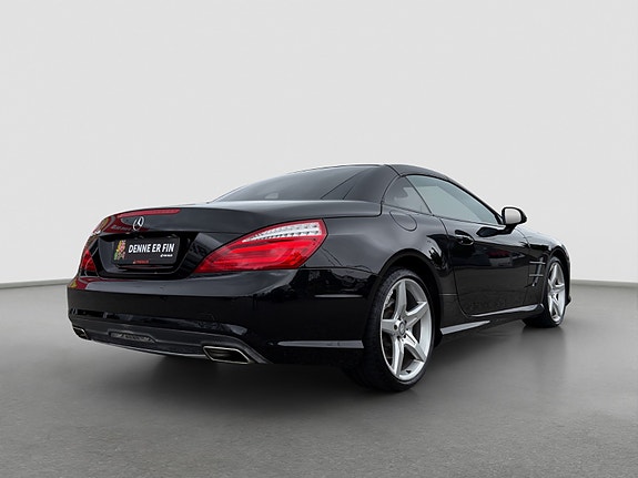 Mercedes-Benz SL350 13 of 30