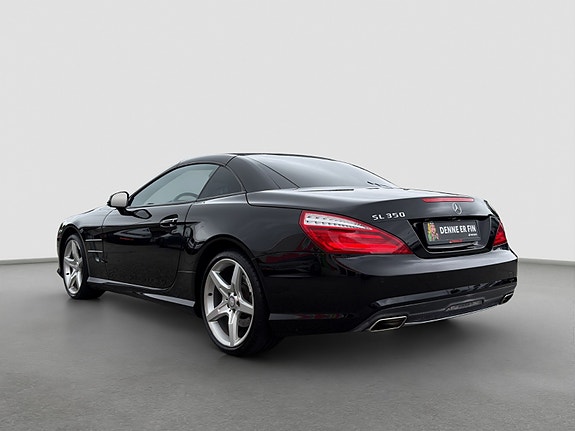 Mercedes-Benz SL350 11 of 30