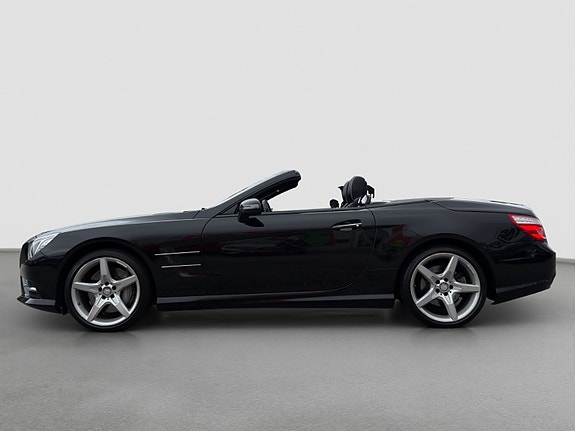 Mercedes-Benz SL350 2 of 30