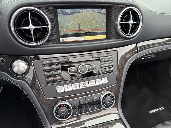 Mercedes-Benz SL350 22 of 30