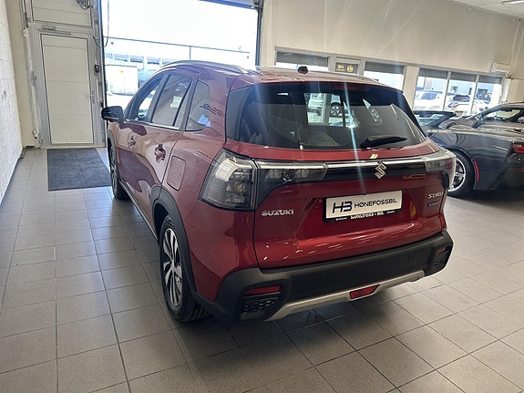 Suzuki SX4 S-Cross 4 of 17