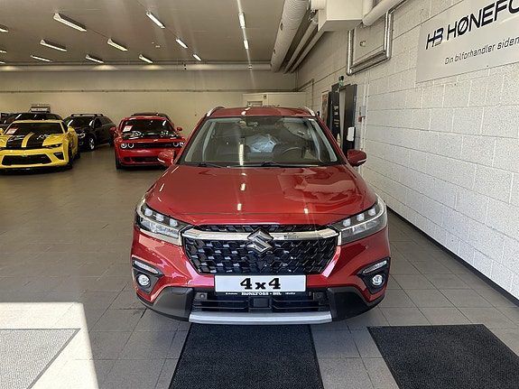 Suzuki SX4 S-Cross 2 of 17