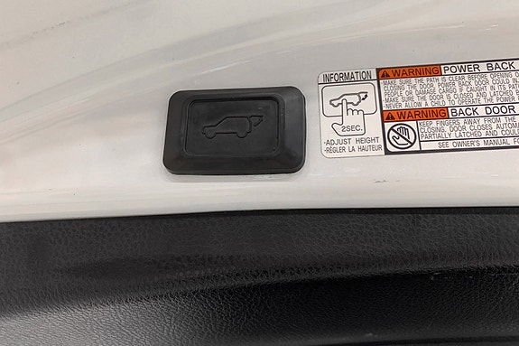 Toyota RAV4 11 of 14