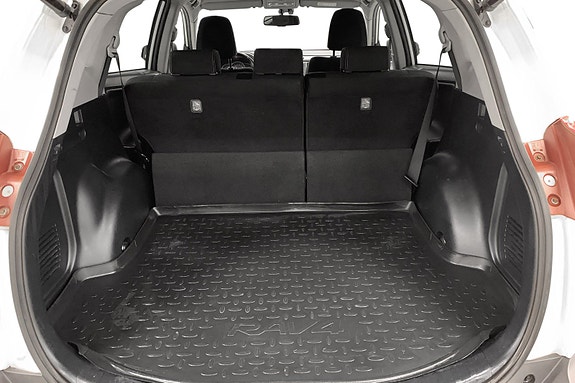 Toyota RAV4 13 of 14