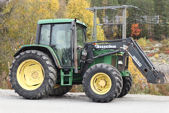 John Deere 6310 2001, kr 220 000,-