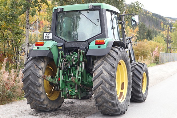 John Deere 6310 2001, kr 220 000,-