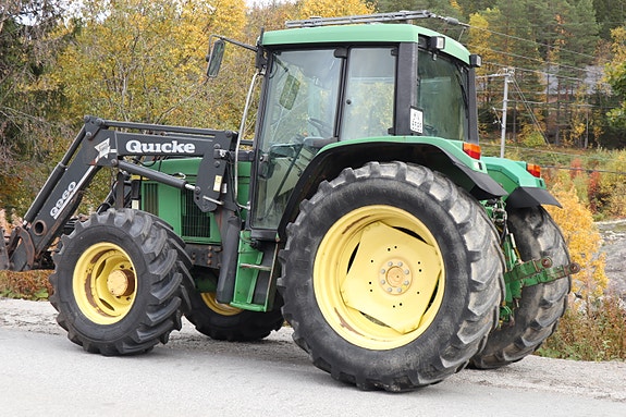 John Deere 6310 2001, kr 220 000,-