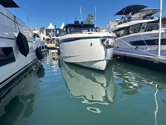 NYHET – BENETEAU GRAN TURISMO 40 – 2 x MERCURY V10 400 HK 5 of 22
