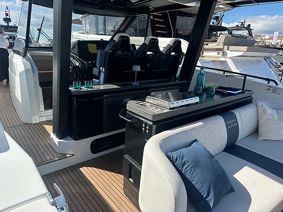 NYHET – BENETEAU GRAN TURISMO 40 – 2 x MERCURY V10 400 HK 12 of 22