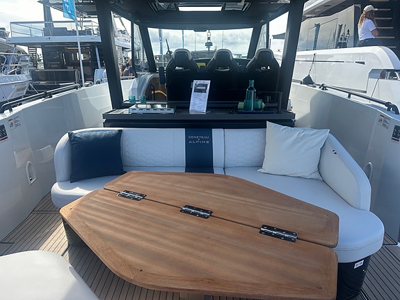 NYHET – BENETEAU GRAN TURISMO 40 – 2 x MERCURY V10 400 HK 8 of 22