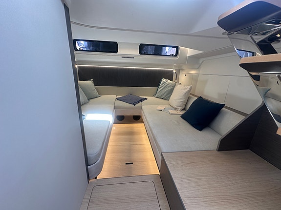 NYHET – BENETEAU GRAN TURISMO 40 – 2 x MERCURY V10 400 HK 19 of 22