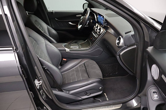 Mercedes-Benz GLC220 d 28 of 30