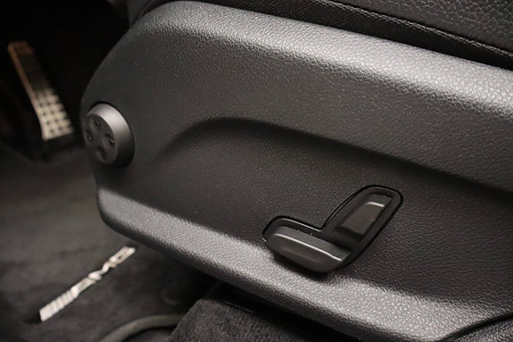 Mercedes-Benz GLC220 d 27 of 30