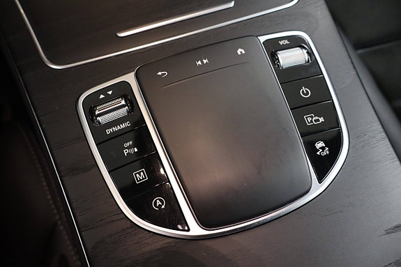 Mercedes-Benz GLC220 d 29 of 30