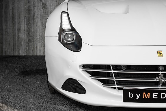 Ferrari California T 10 of 30