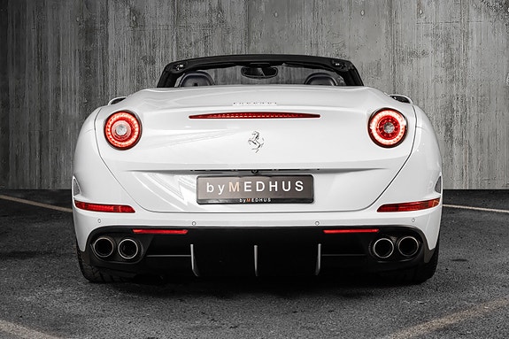 Ferrari California T 8 of 30