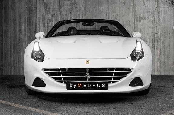 Ferrari California T 9 of 30