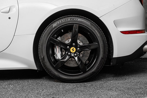 Ferrari California T 19 of 30