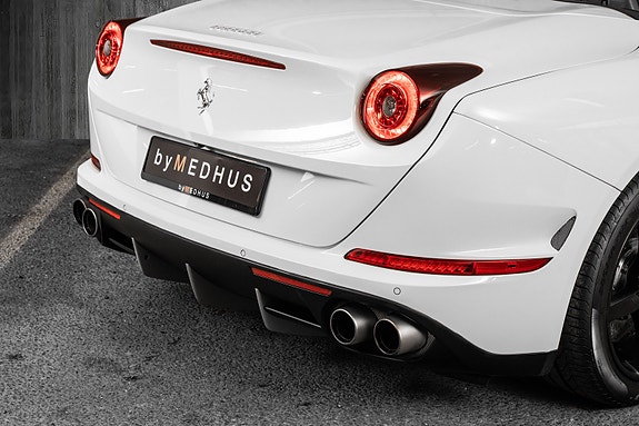 Ferrari California T 3 of 30