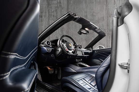 Ferrari California T 23 of 30