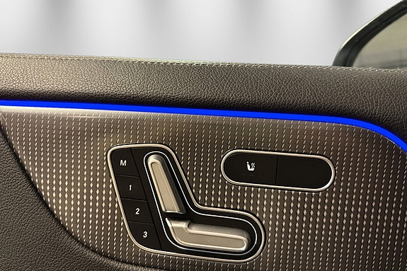 Mercedes-Benz EQA300 19 of 30