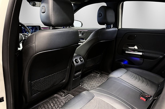 Mercedes-Benz EQA300 26 of 30