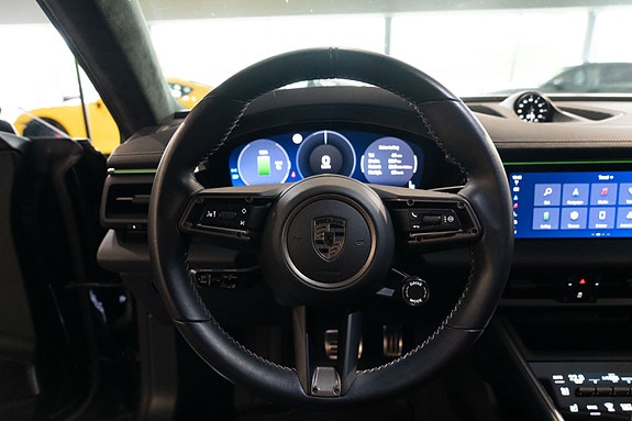 Porsche Macan 16 of 30