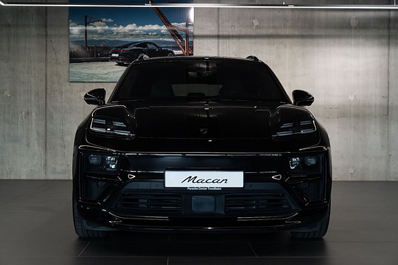 Porsche Macan 9 of 30