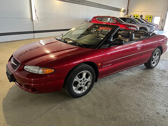Chrysler Stratus 13 of 30