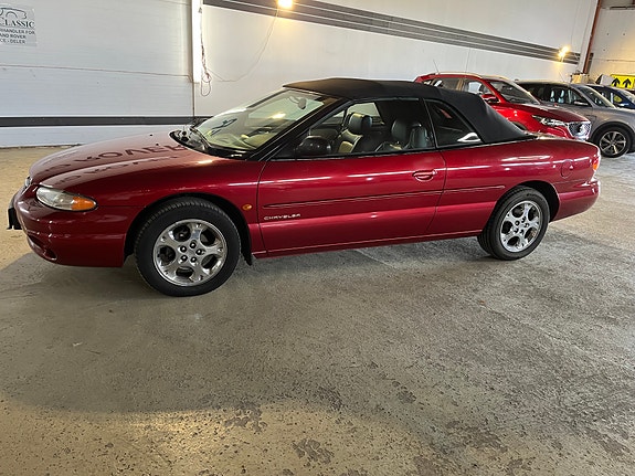Chrysler Stratus 21 of 30
