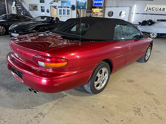 Chrysler Stratus 29 of 30