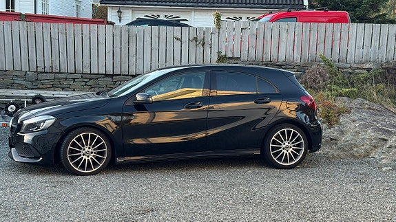 Mercedes-Benz A180 5 of 25