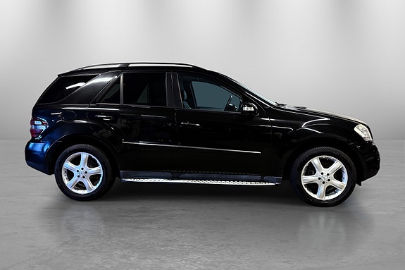 Mercedes-Benz ML280 4 of 30