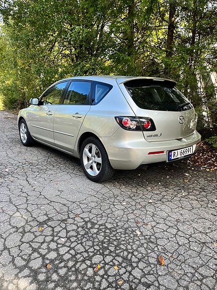 Mazda 3 5 of 30