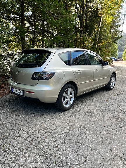 Mazda 3 7 of 30