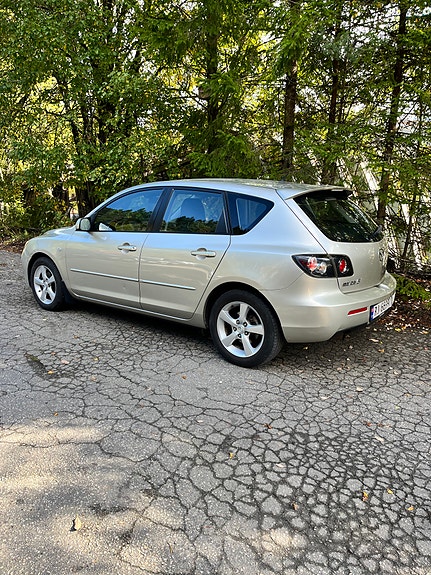 Mazda 3 4 of 30
