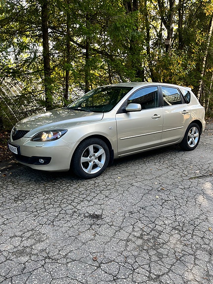 Mazda 3 2 of 30