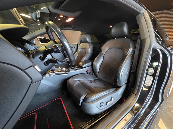 Audi S5 8 of 24