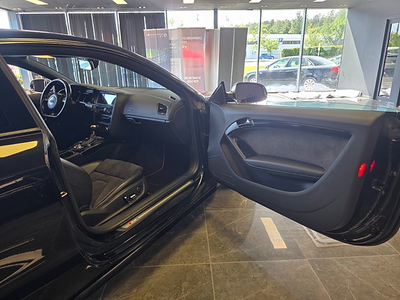 Audi S5 10 of 24