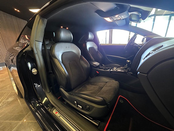 Audi S5 11 of 24