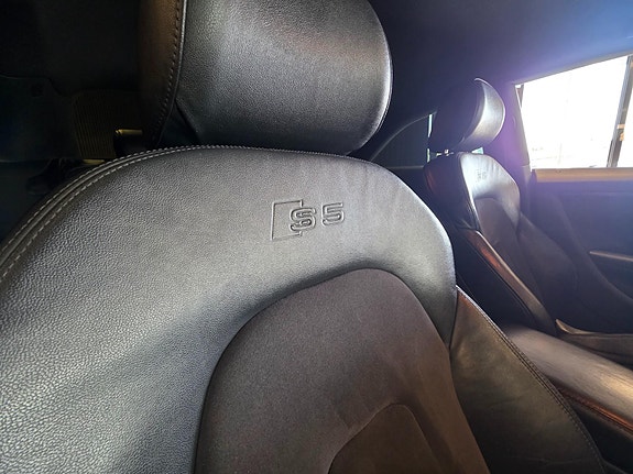 Audi S5 12 of 24