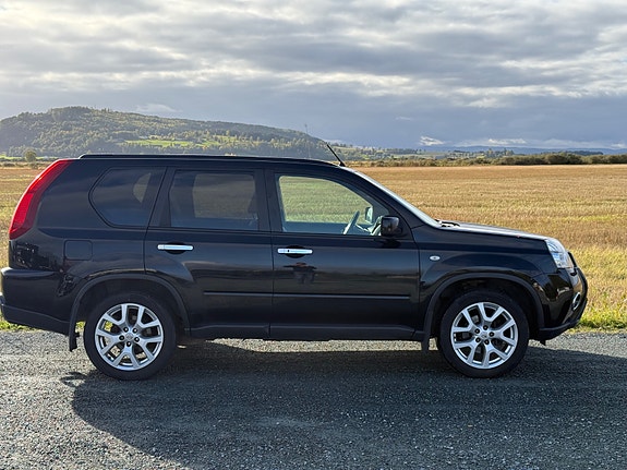 Nissan X-Trail 3 of 23