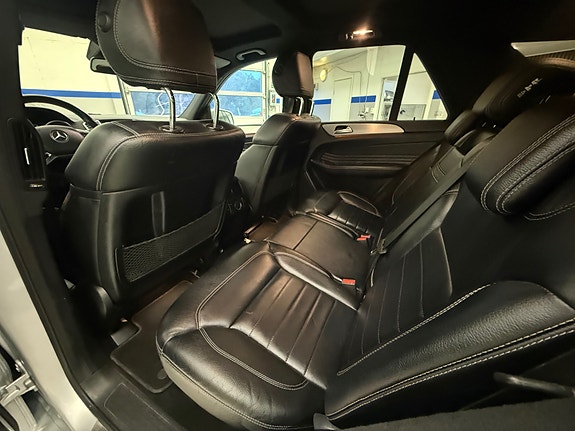 Mercedes-Benz ML250 20 of 30
