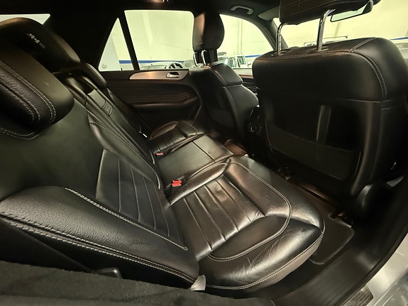Mercedes-Benz ML250 19 of 30
