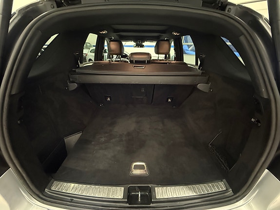 Mercedes-Benz ML250 25 of 30