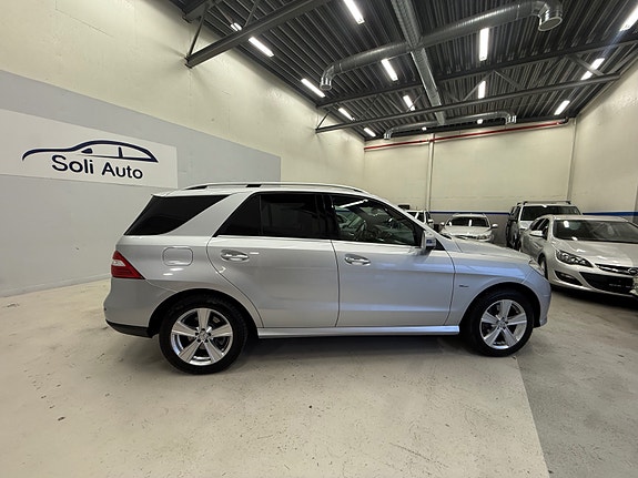 Mercedes-Benz ML250 6 of 30