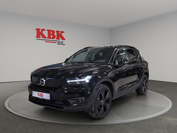 Volvo XC40 6 of 30