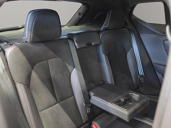 Volvo XC40 19 of 30