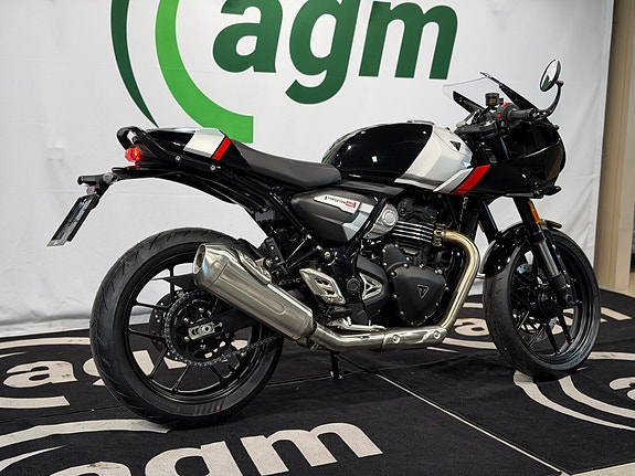 Triumph Thruxton 400 2027 // Få med deler og utstyr til en verdi av 10 000kr! // 4 of 19